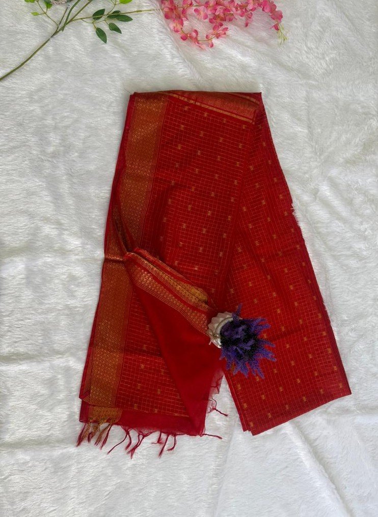 Vibrant Scarlet Red Gold Check Zari Saree - Image 2
