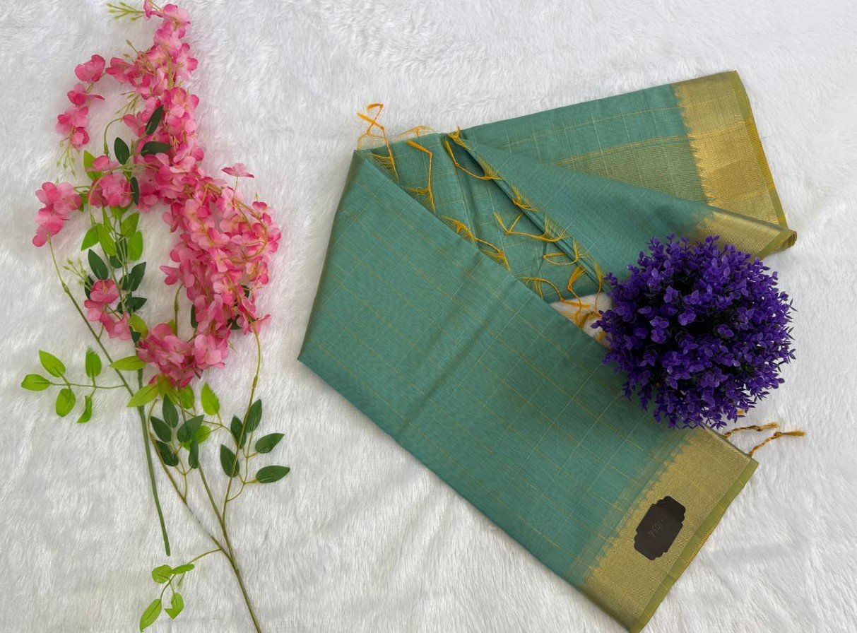 Sea Green Gold Grid Zari Saree - Image 2
