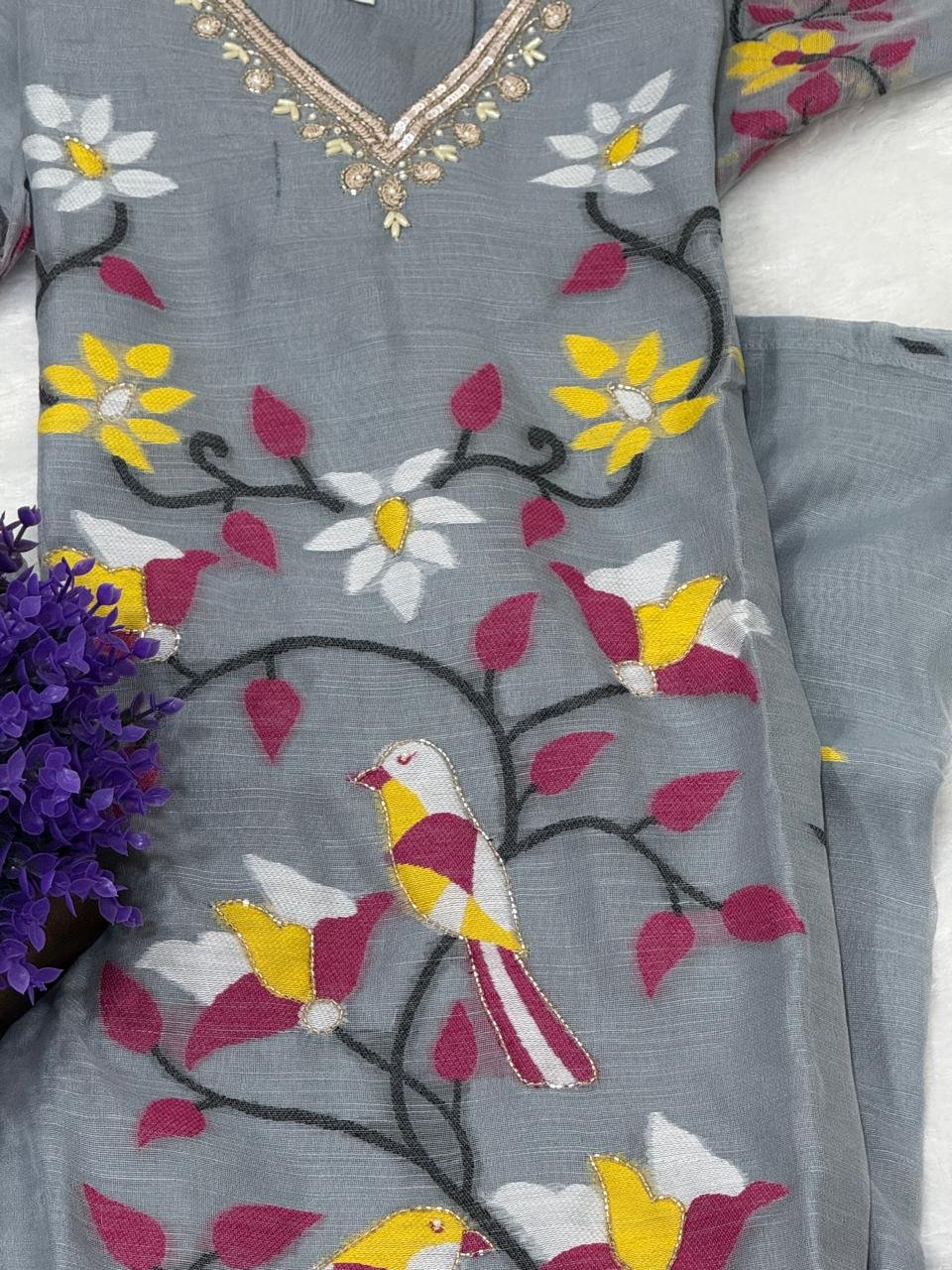 Grey Handloom Jamdani Suit Set with Sequin-Embellished Bird Motifs - Image 4