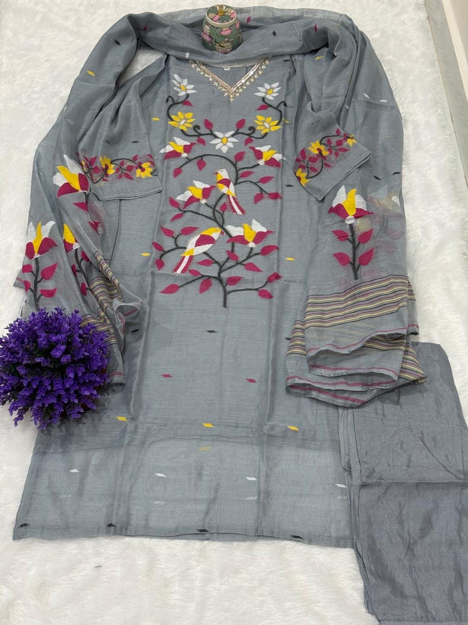 Grey Handloom Jamdani Suit Set with Sequin-Embellished Bird Motifs - Image 2